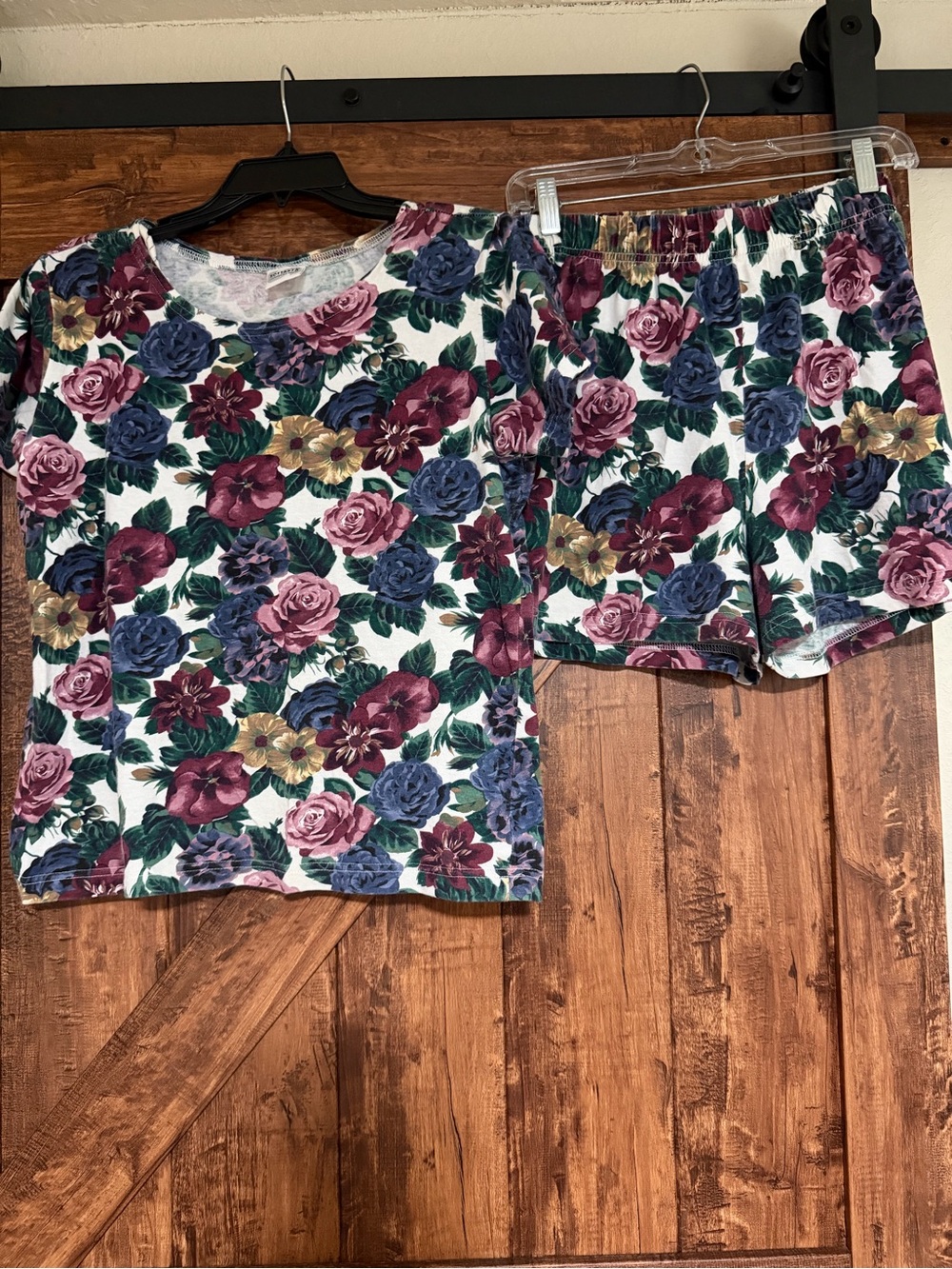 Vintage 90’s Sostanza Women Floral 2Pc Short set Size Medium